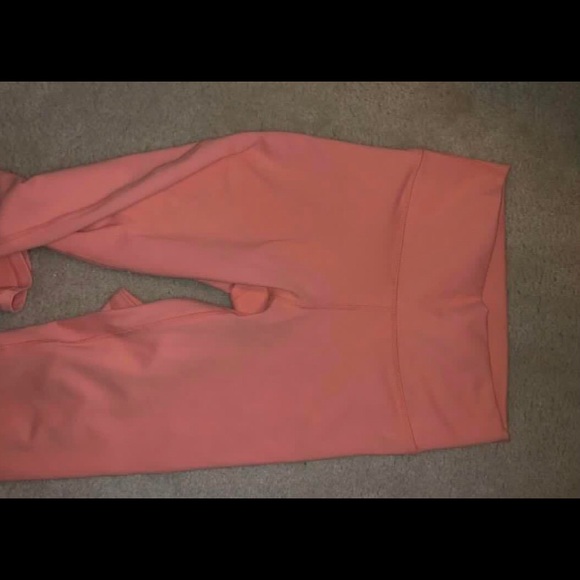 Pink Fabletics Leggings - Picture 3 of 3